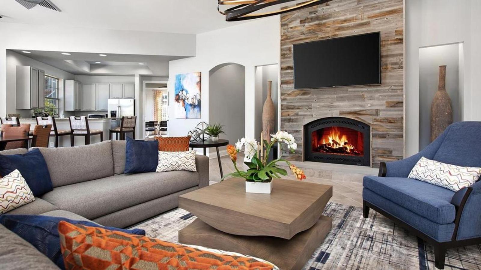 Landing At Halston Citrus Ridge - 2 Bedrooms In Downtown Four Corners *