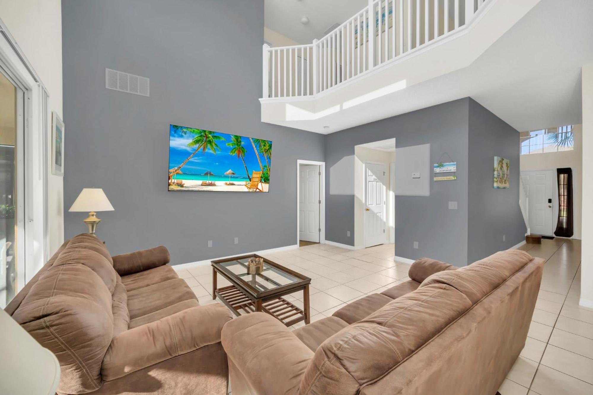 Emerald Island 6 Bedroom 4 Bathroom Luxury