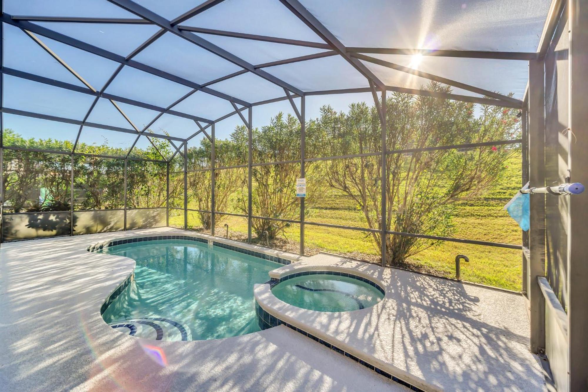 Holiday home Emerald Island 6 Bedroom 4 Bathroom Luxury