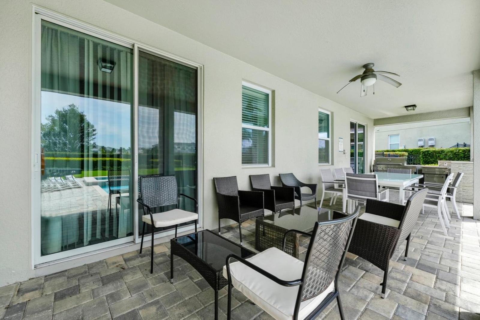 Striking With Games & Outdoor Kitchen Near By Rentyl - 7742f
