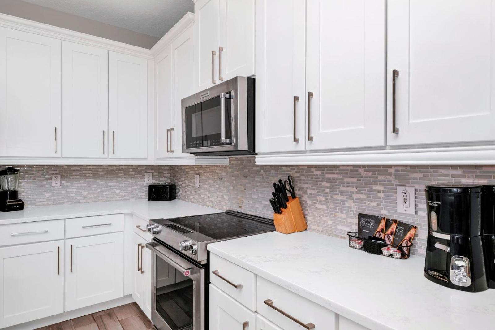 Striking With Games & Outdoor Kitchen Near By Rentyl - 7742f Holiday home