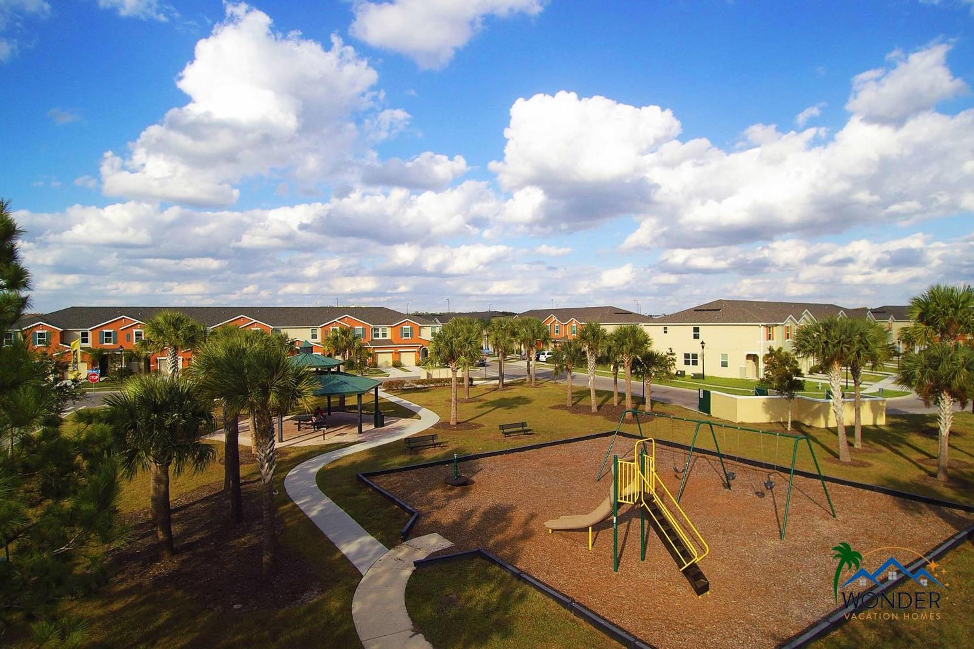 Four Bedrooms Townhome 5116 Holiday home *