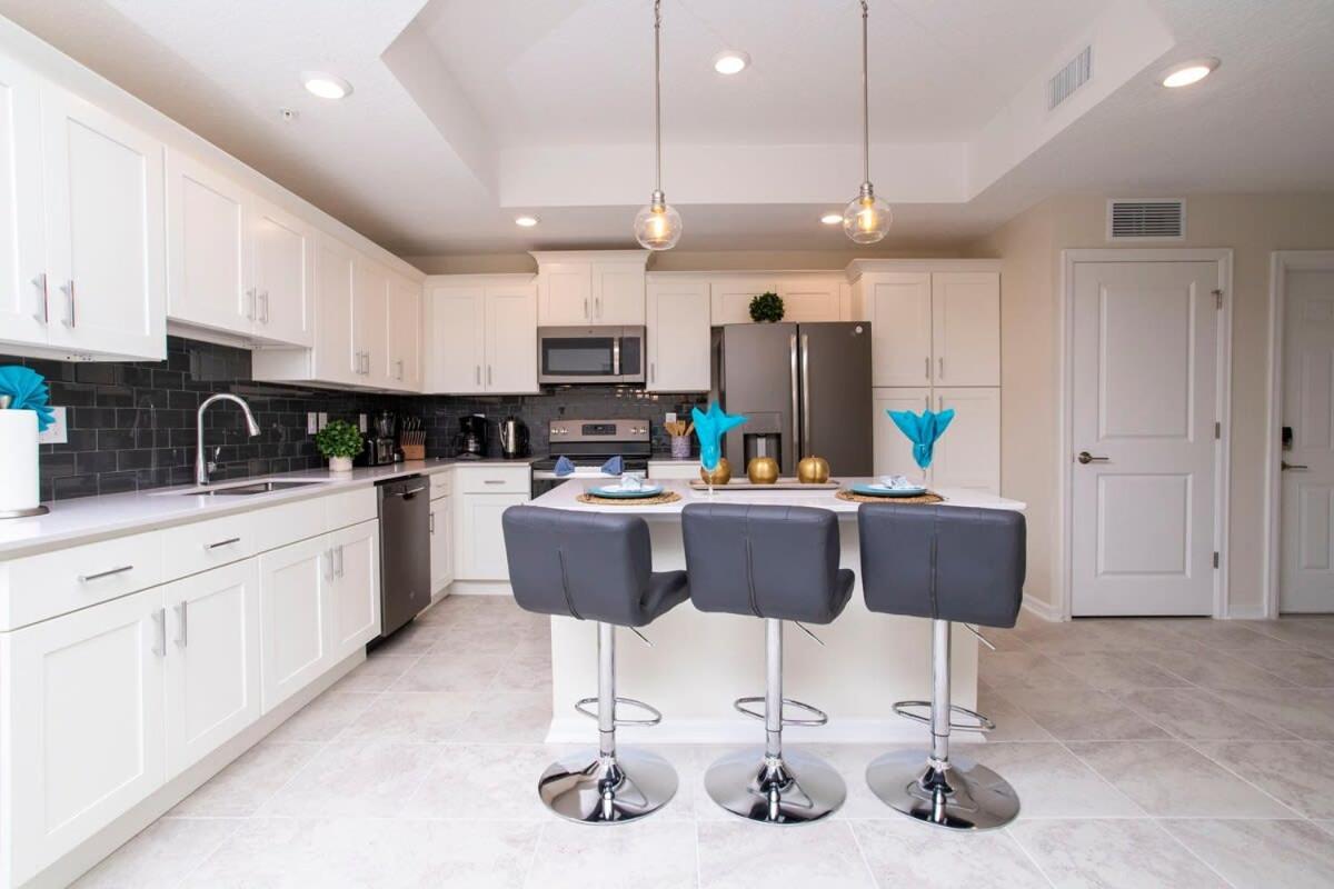 Stunning 3bd Apto Close To 201p Holiday home *