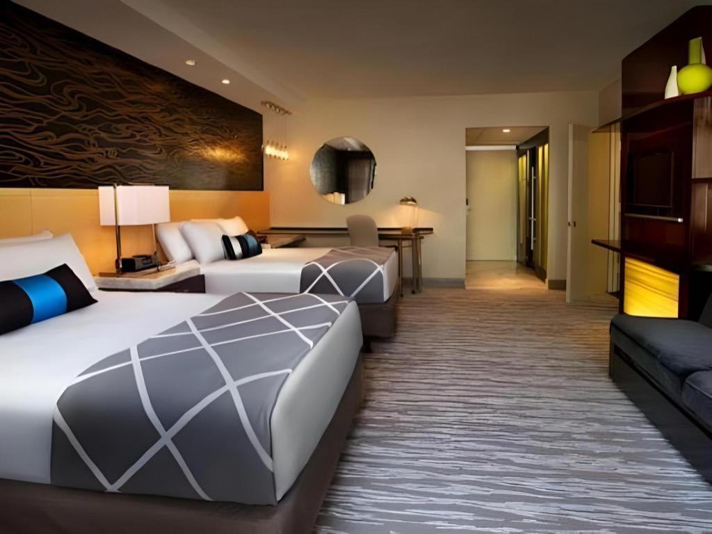 Resort Disney's Contemporary 4*