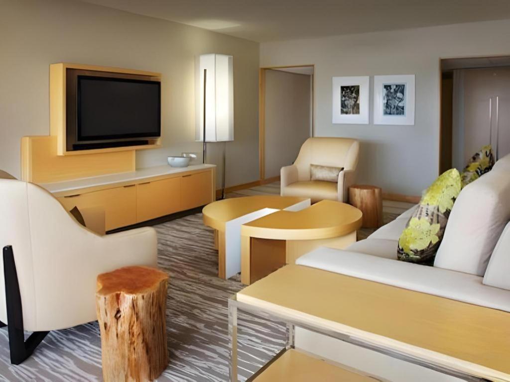Resort Disney's Contemporary 4*