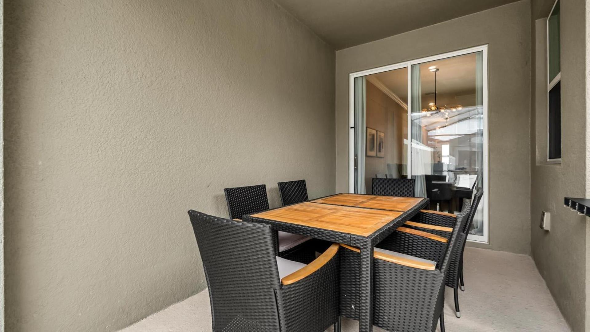 Contemporary Townhouse W Pool & Bbq Sleeps 12 Holiday home Kissimmee