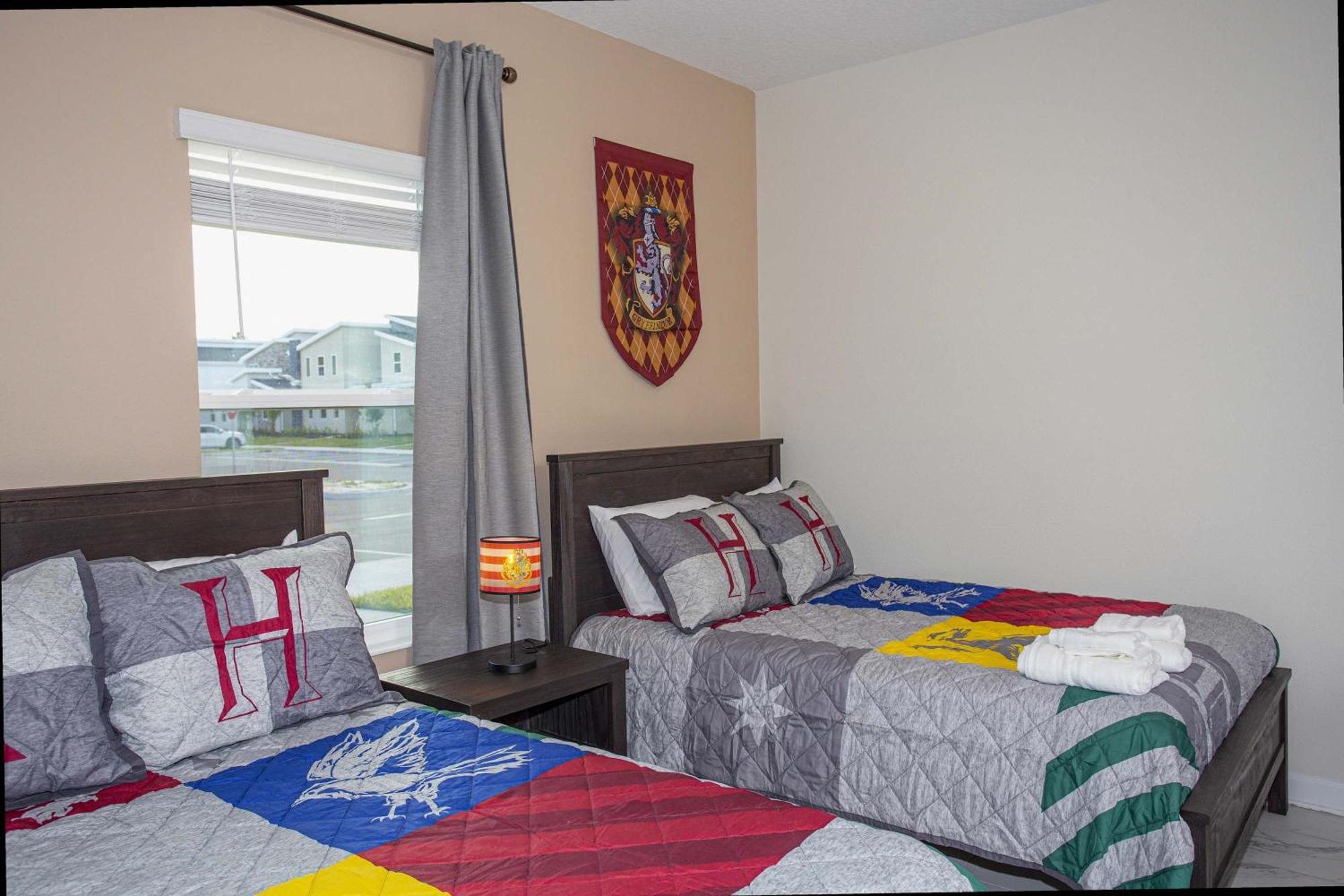 Epic Dream With Game Themed Bedrooms 2887 Single Family