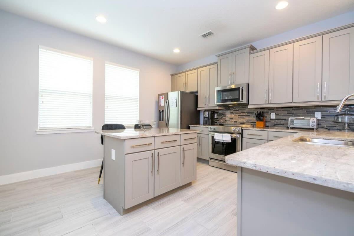 7650 Spacious House Located At Encore Reunion Close To Parks *