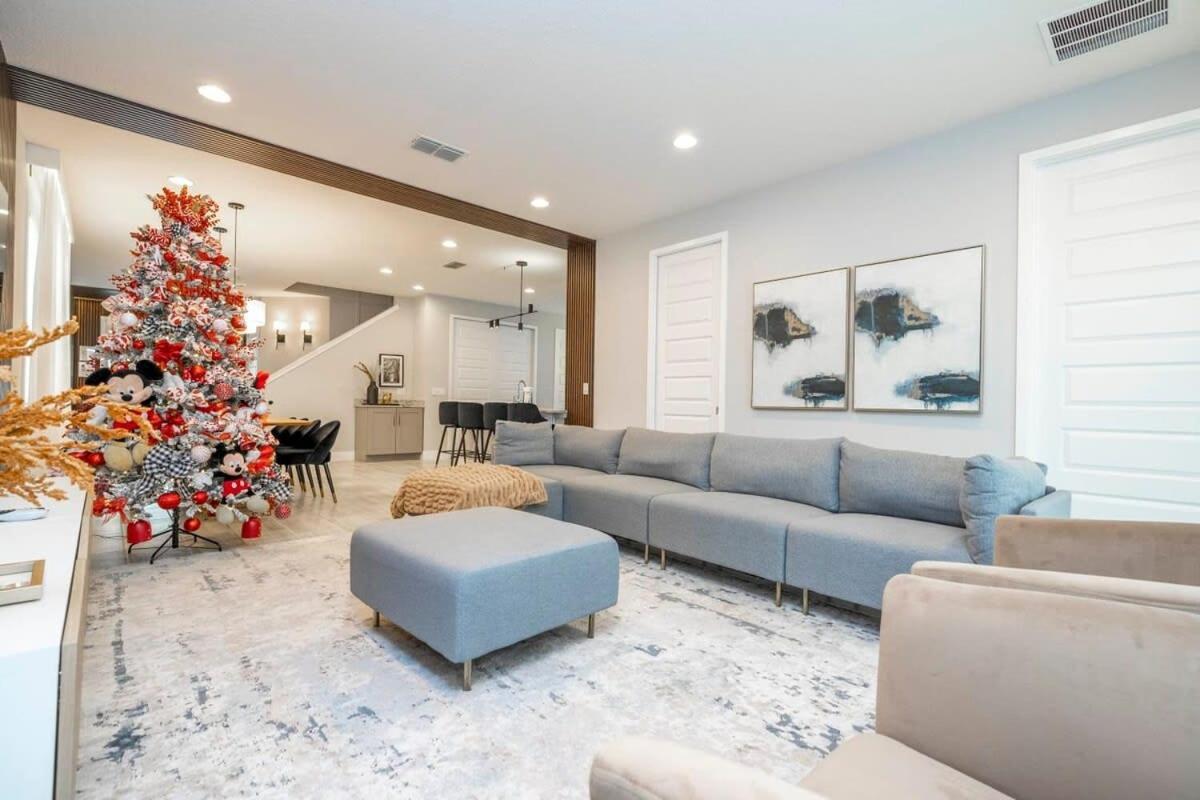 7650 Spacious House Located At Encore Reunion Close To Parks Holiday home