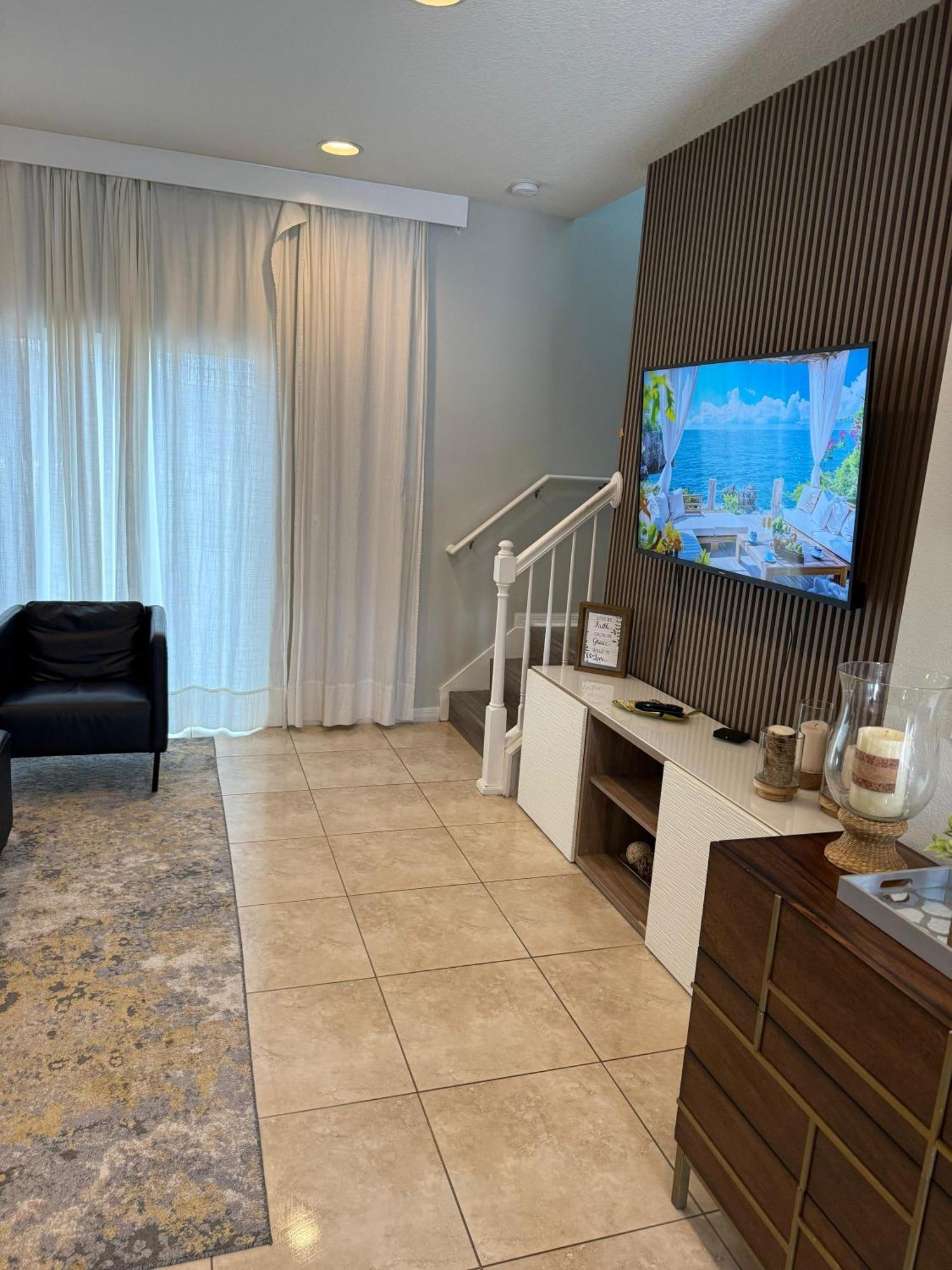 2br Townhouse Near Apartment Kissimmee