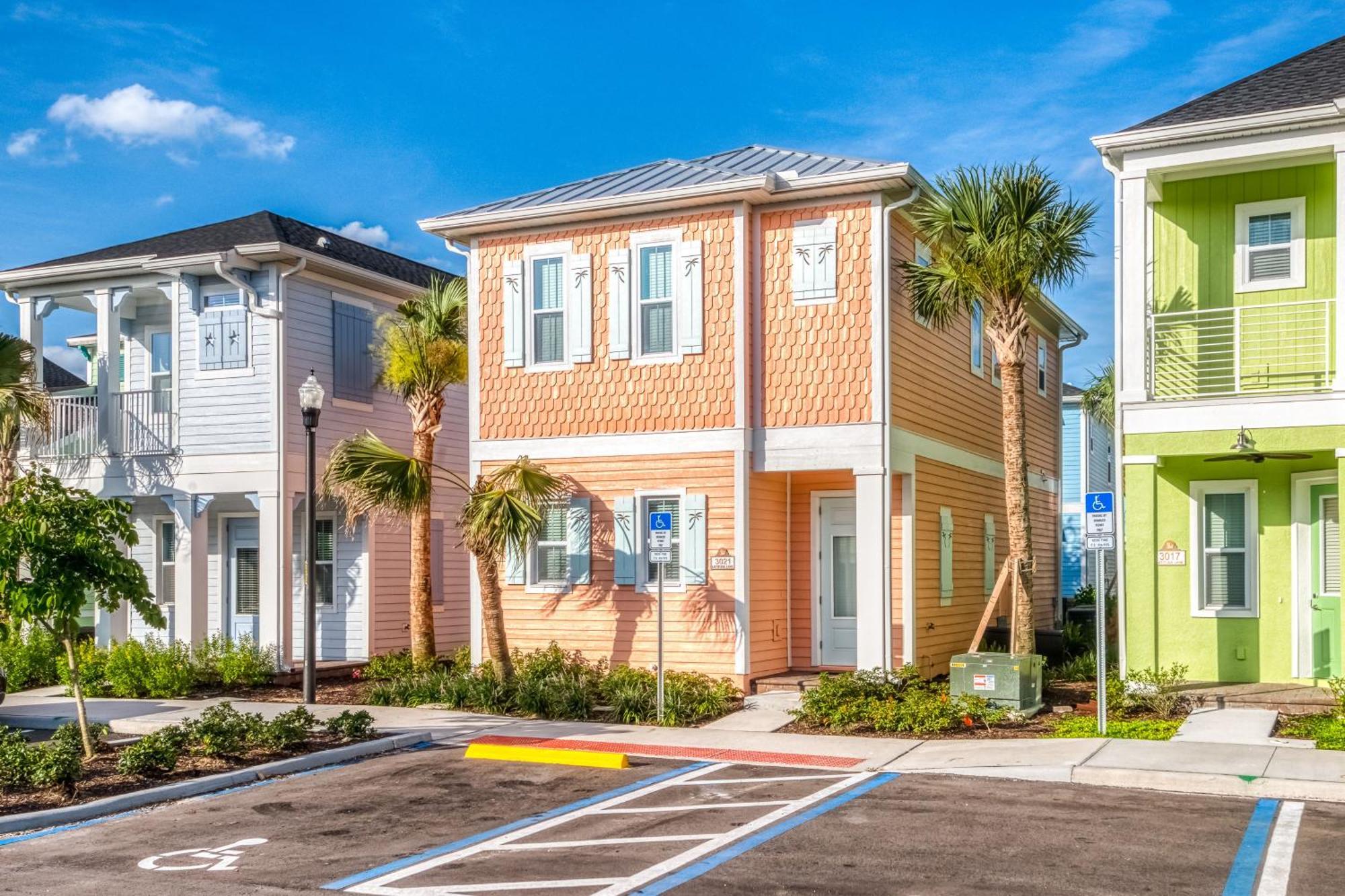 Sun Filled Near With Margaritaville Access - 3021sp Holiday home Orlando
