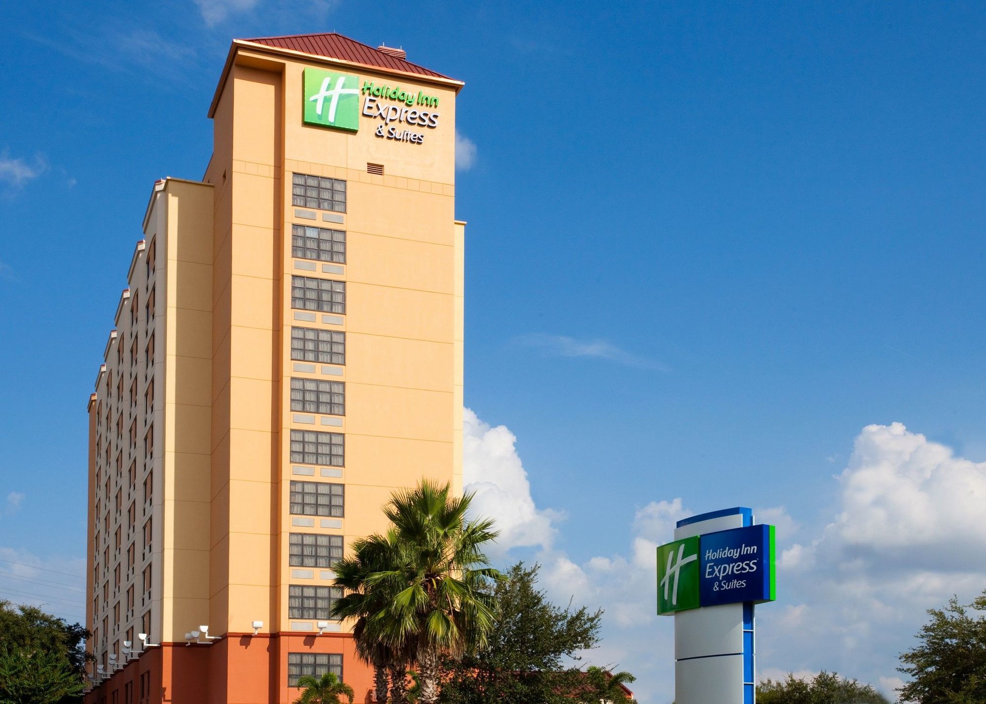 Resort Holiday & Across From Universal By Ihg Orlando