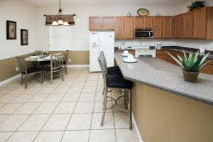 Amsun Pool Homes Four Corners