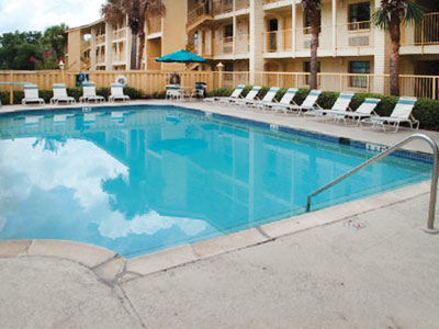 La Quinta By Wyndham Airport West Hotel