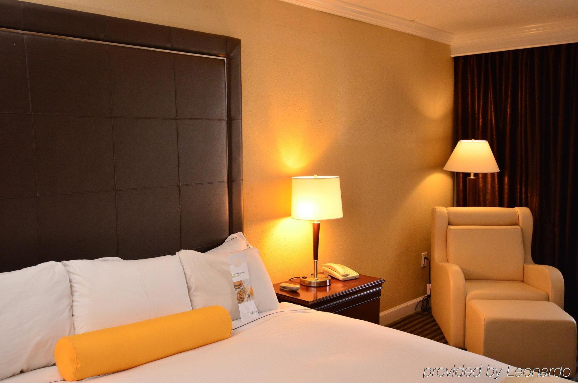 Hotel Orlando East-ucf Area By Ihg 3*
