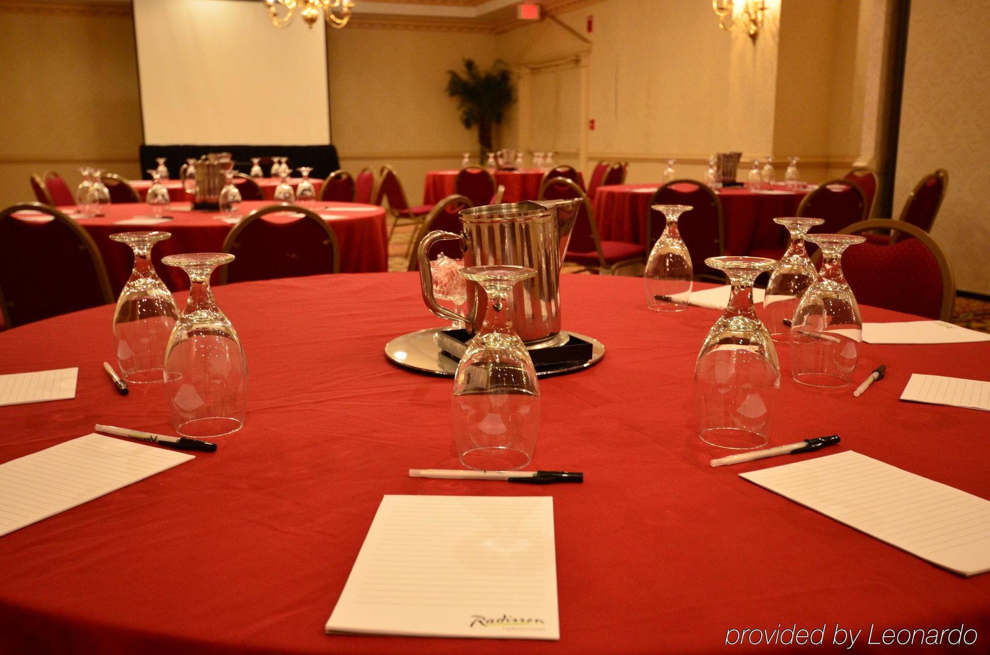 Orlando East-ucf Area By Ihg Hotel 3*
