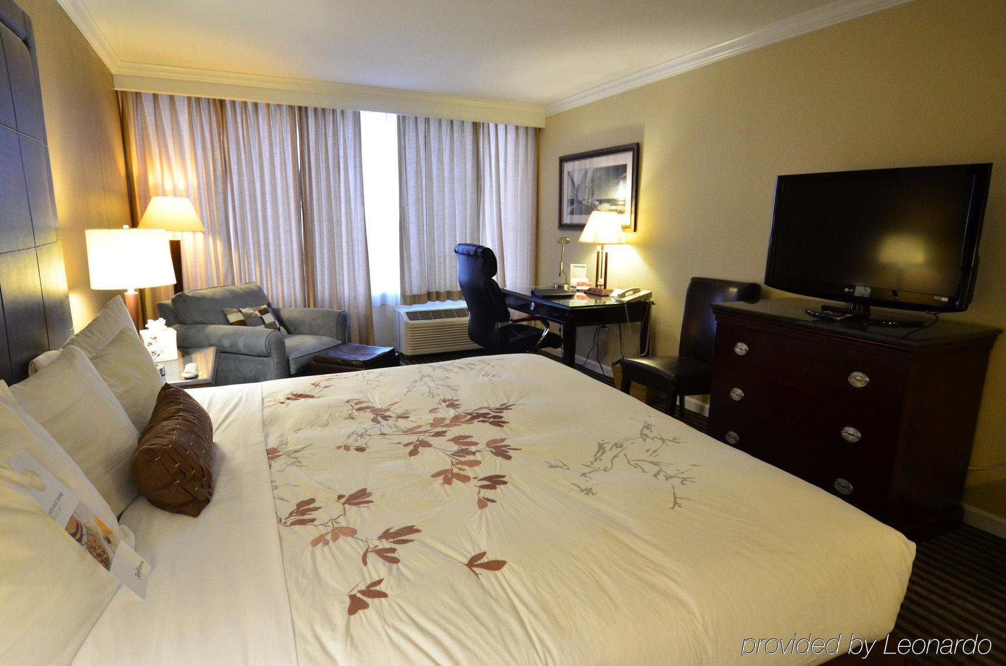 Orlando East-ucf Area By Ihg 3* Alafaya