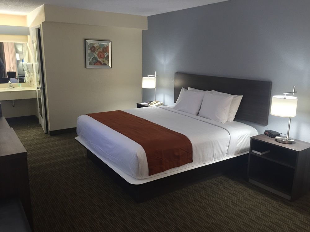 Motel Days & By Wyndham Airport Orlando