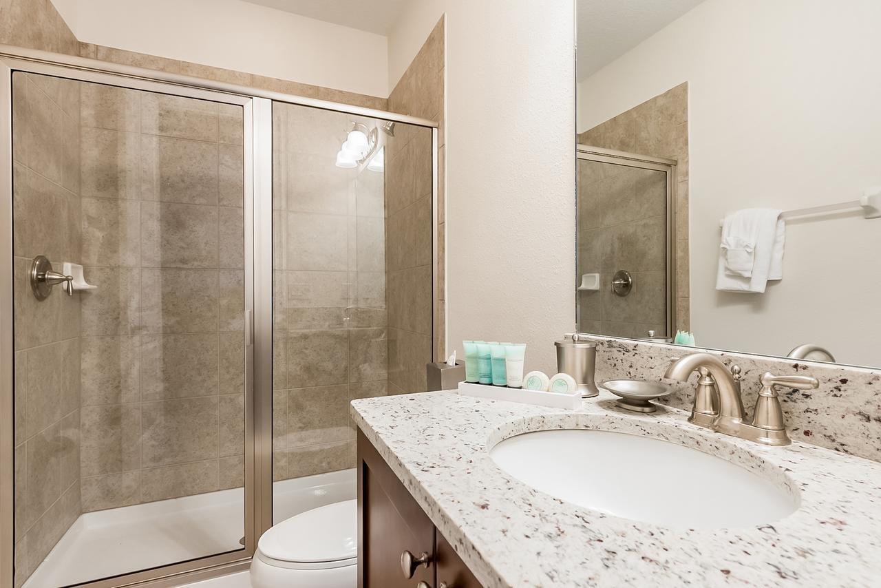 Spacious By Rentyl Near With Private Pool & Amenities - 391f * Orlando