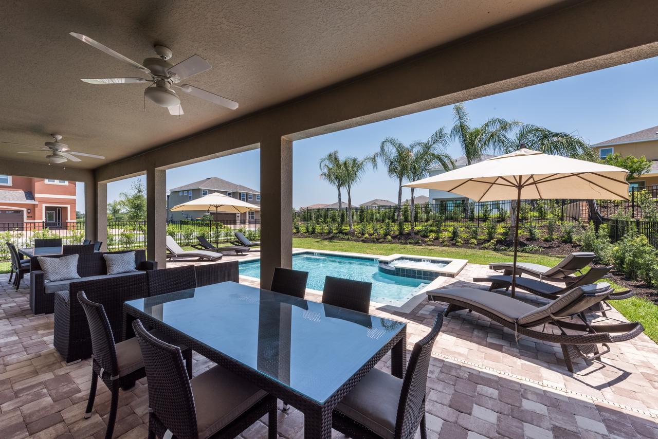 Spacious By Rentyl Near With Private Pool & Amenities - 391f Orlando