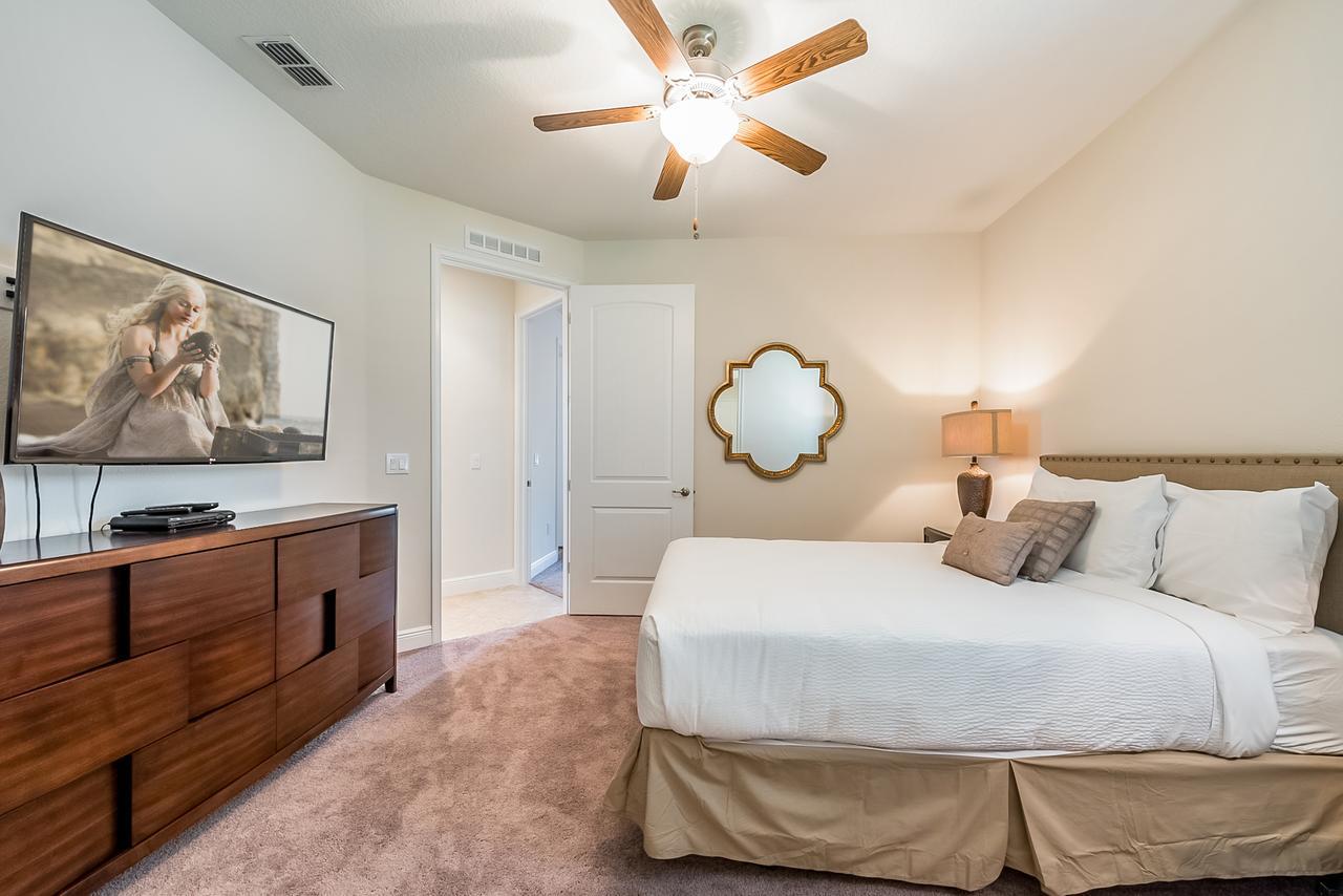 Spacious By Rentyl Near With Private Pool & Amenities - 391f Orlando