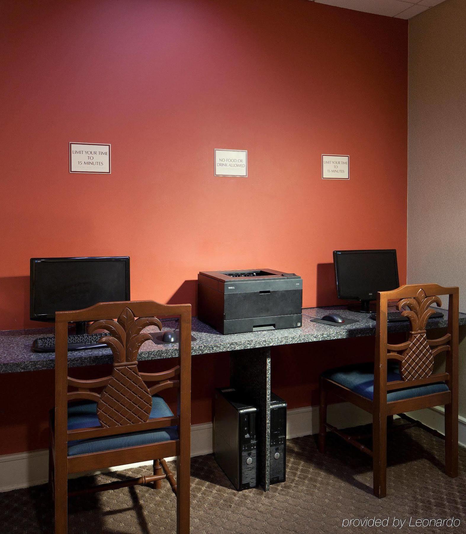 Hotel By Marriott Orlando At Seaworld 3*