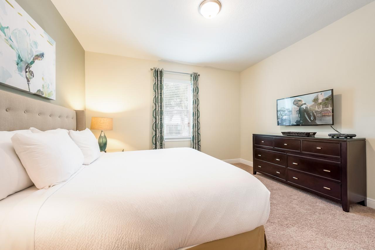 Vibrant By Rentyl Near With Private Pool, Themed & Amenities - 401n Orlando