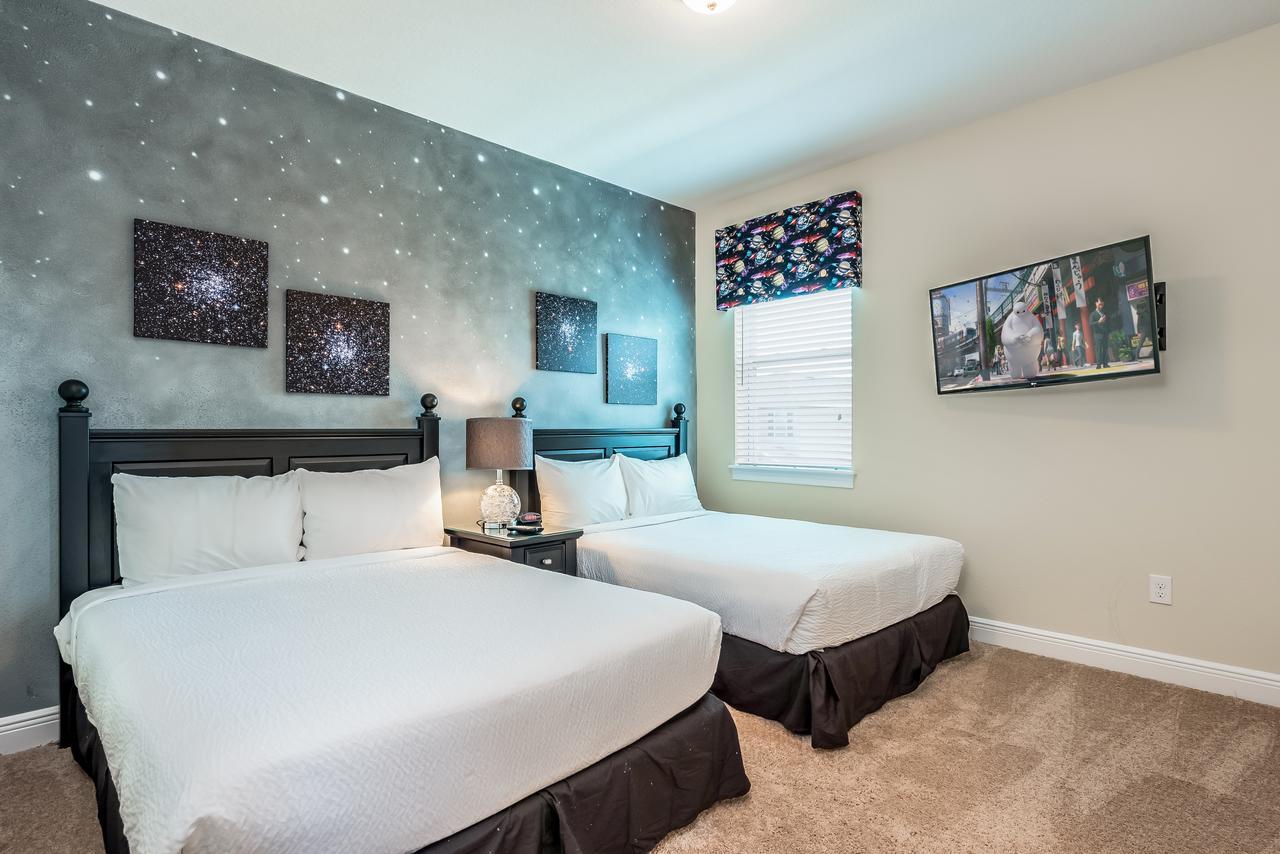 Vibrant By Rentyl Near With Private Pool, Themed & Amenities - 401n *