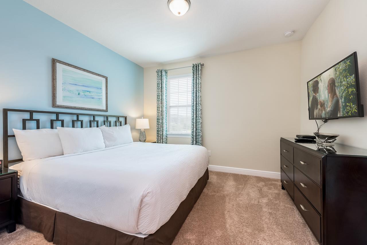 Vibrant By Rentyl Near With Private Pool, Themed & Amenities - 401n Orlando