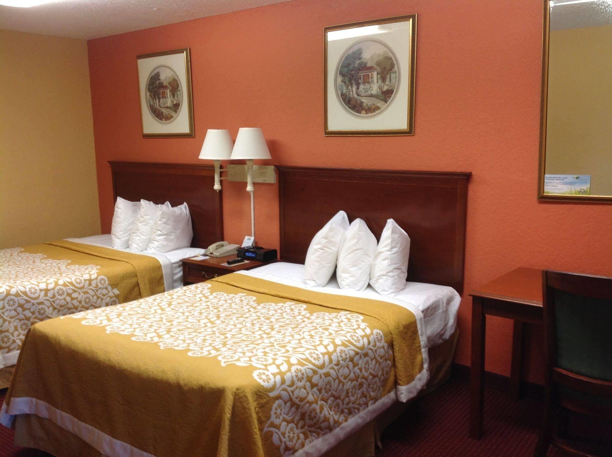 Howard Johnson By Wyndham Orlando-international Drive 2* Orlando