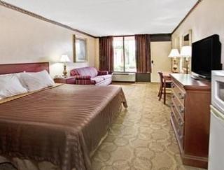 Motel Days & By Wyndham Airport 2*