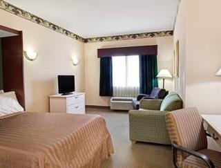 Days & By Wyndham Airport Motel Orlando