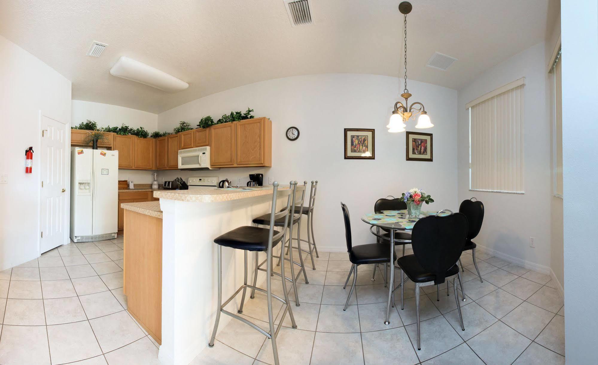 Amsun Pool Homes