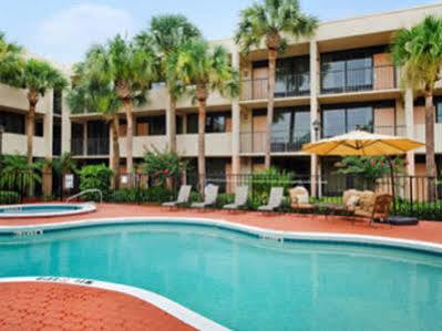 Motel Days & By Wyndham Airport 2*
