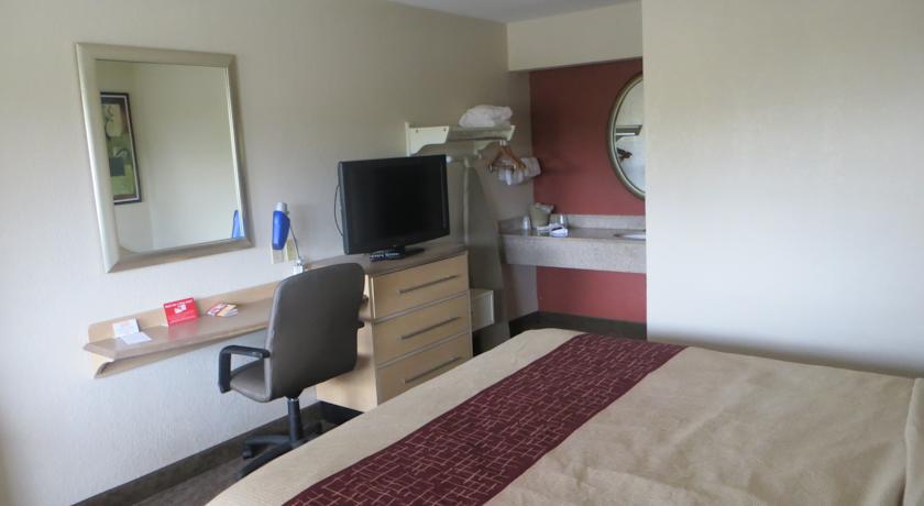 Clarion & At International Drive Hotel 3*