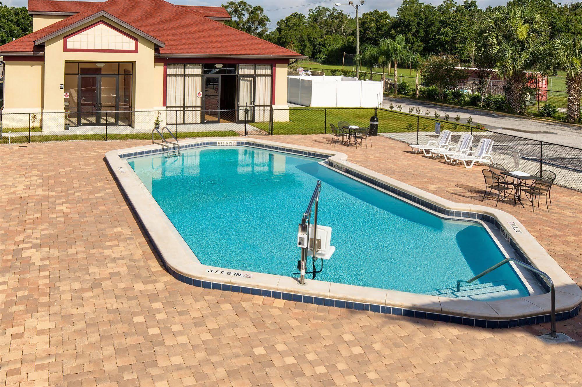 Maingate Florida Motel