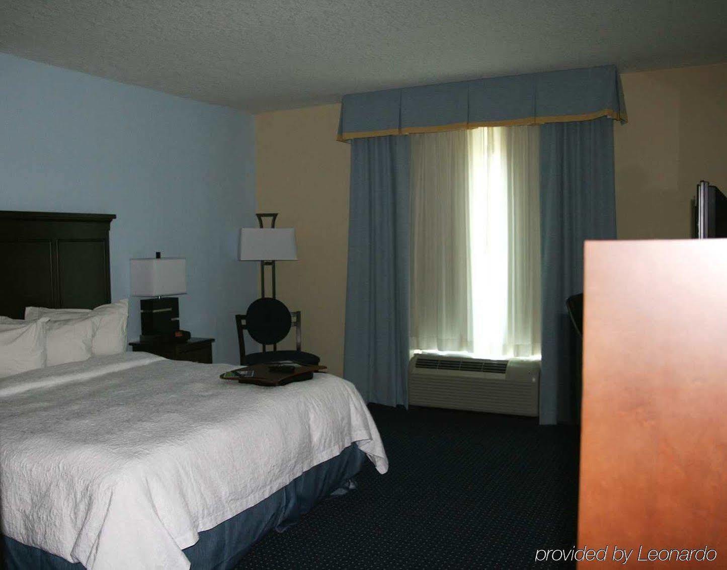 Hotel Hampton & Orlando-apopka 3*