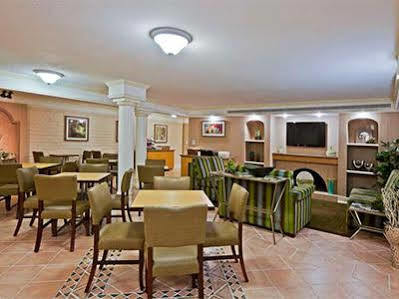 La Quinta By Wyndham Airport West Orlando