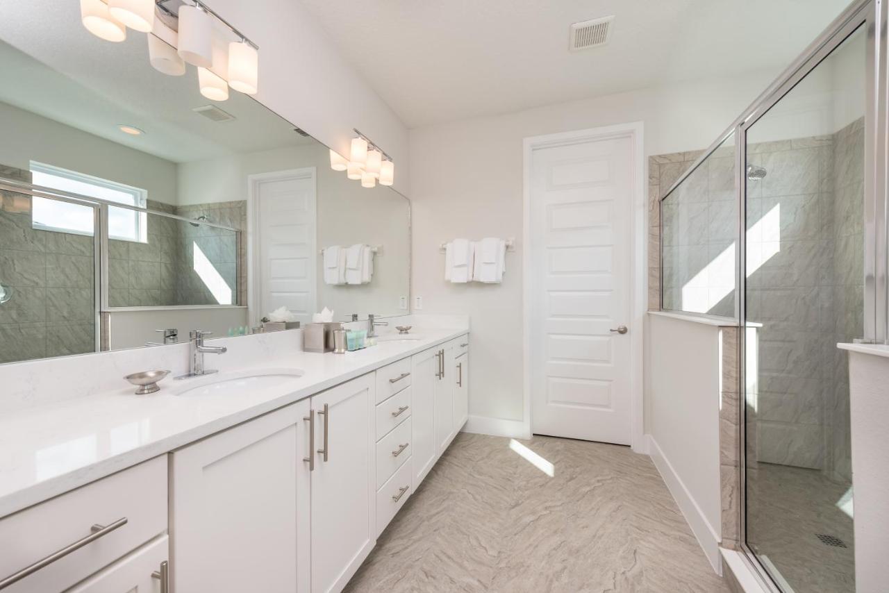 Chic With Private Pool Near World By Rentyl - 7706f Orlando