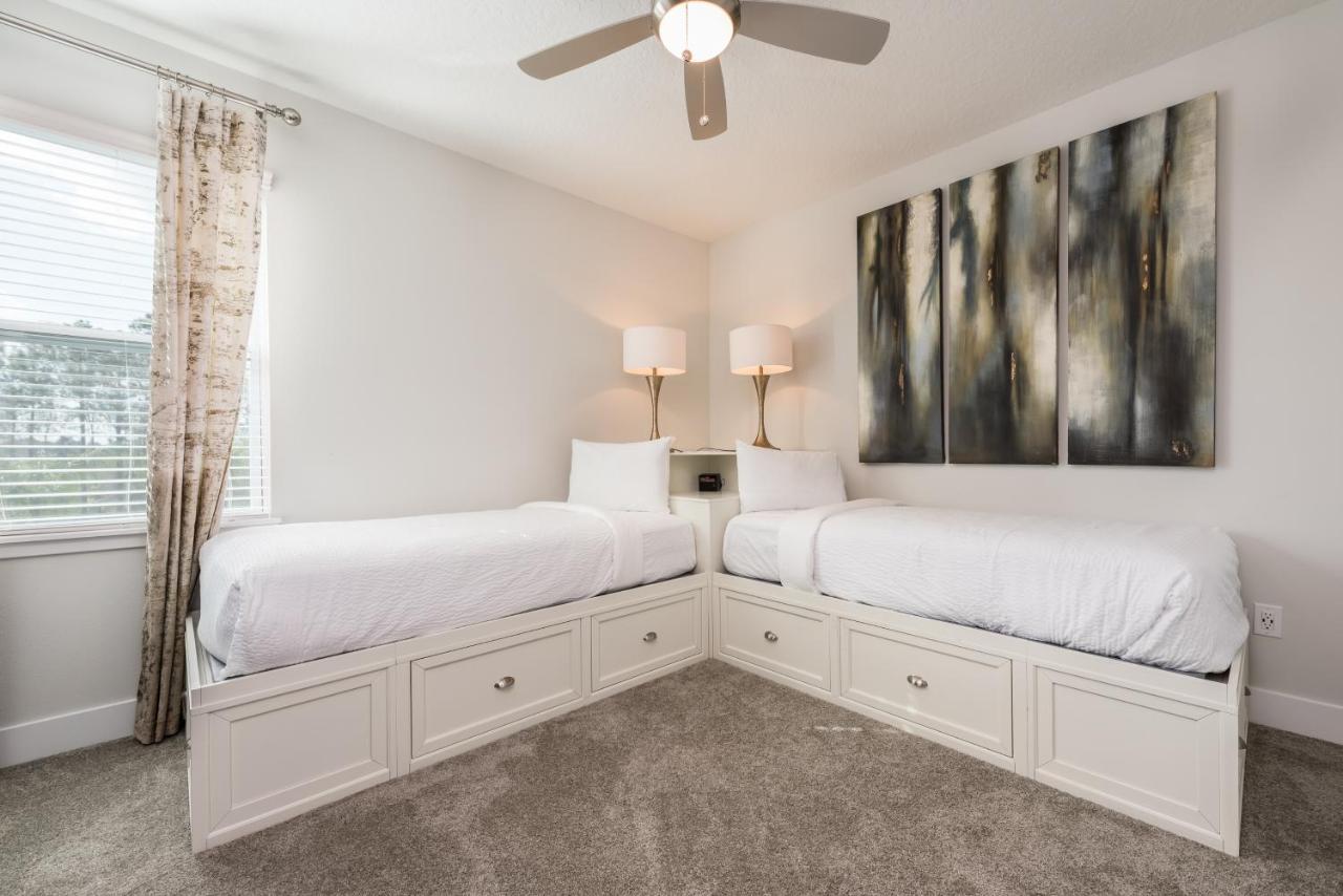 Chic With Private Pool Near World By Rentyl - 7706f Orlando