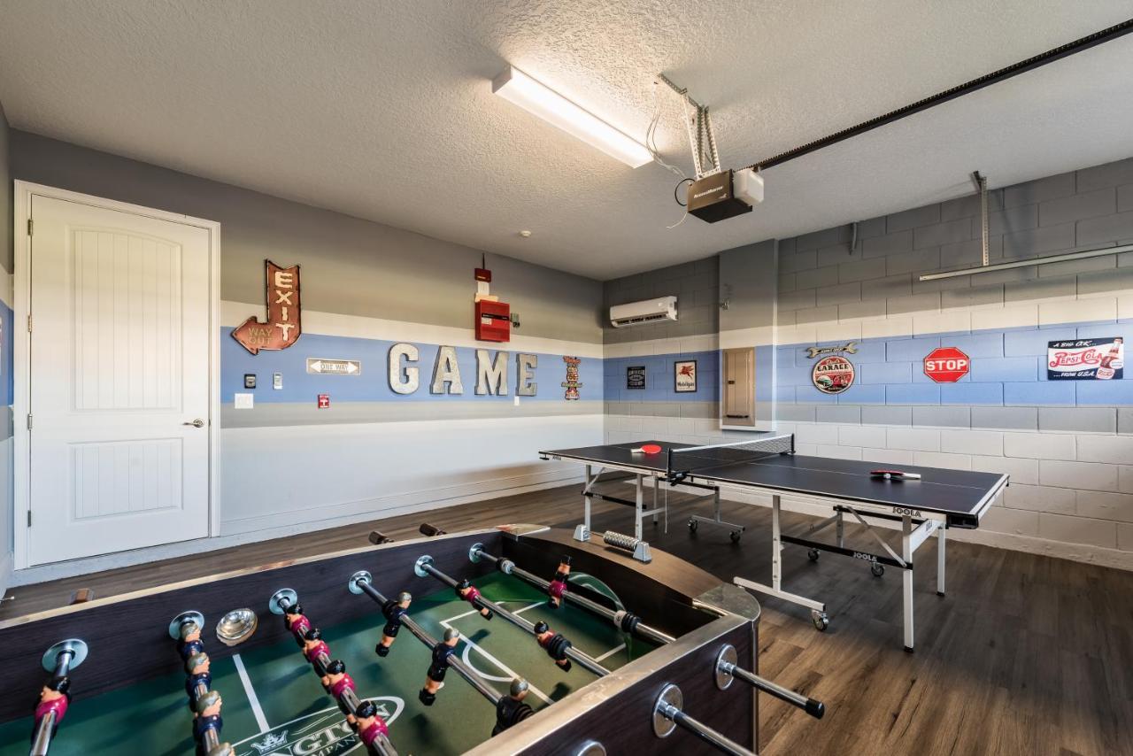 Striking With Games & Outdoor Kitchen Near By Rentyl - 7742f