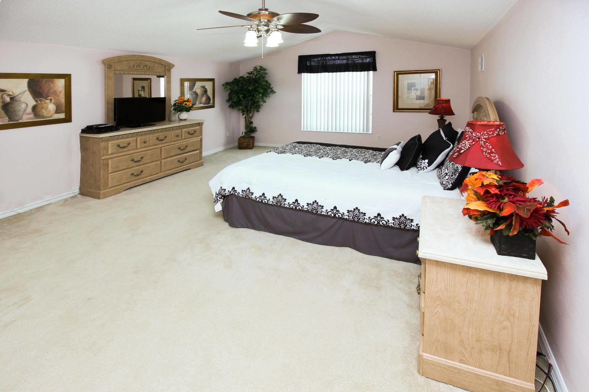Amsun Pool Homes Holiday home Four Corners