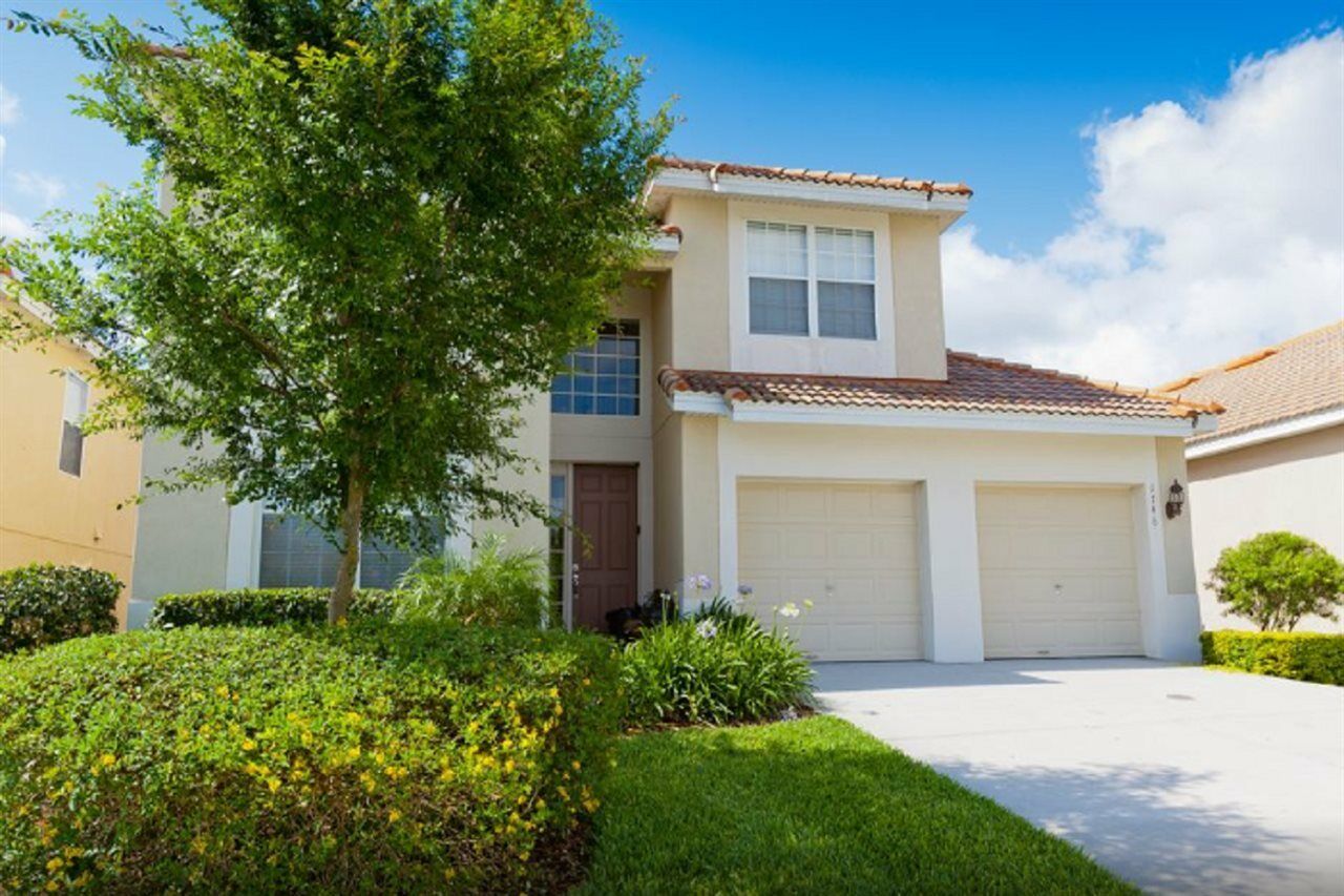 Area Executive Homes * Kissimmee
