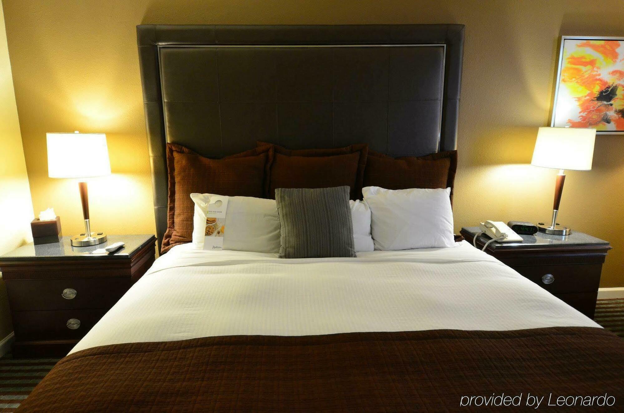 Orlando East-ucf Area By Ihg 3* Alafaya