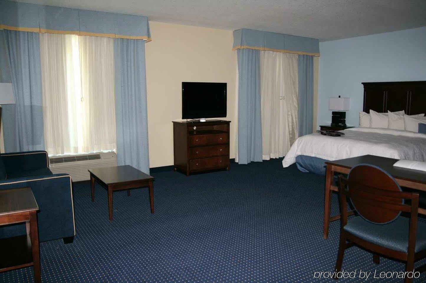 Hotel Hampton & Orlando-apopka 3*