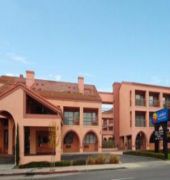 La Quinta By Wyndham Airport West Hotel 3*
