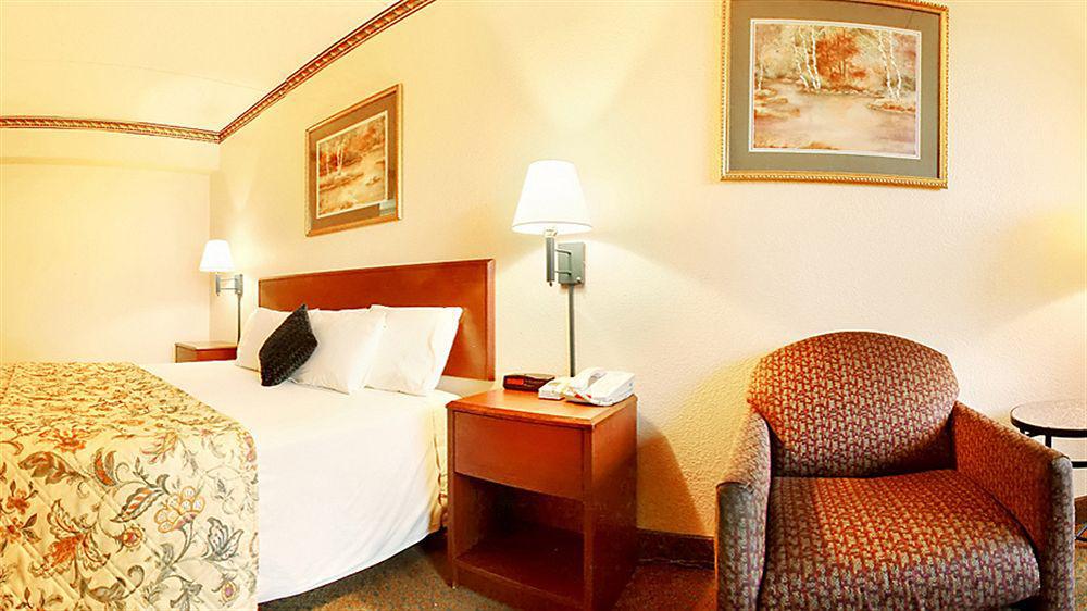 Days & By Wyndham Airport 2* Orlando