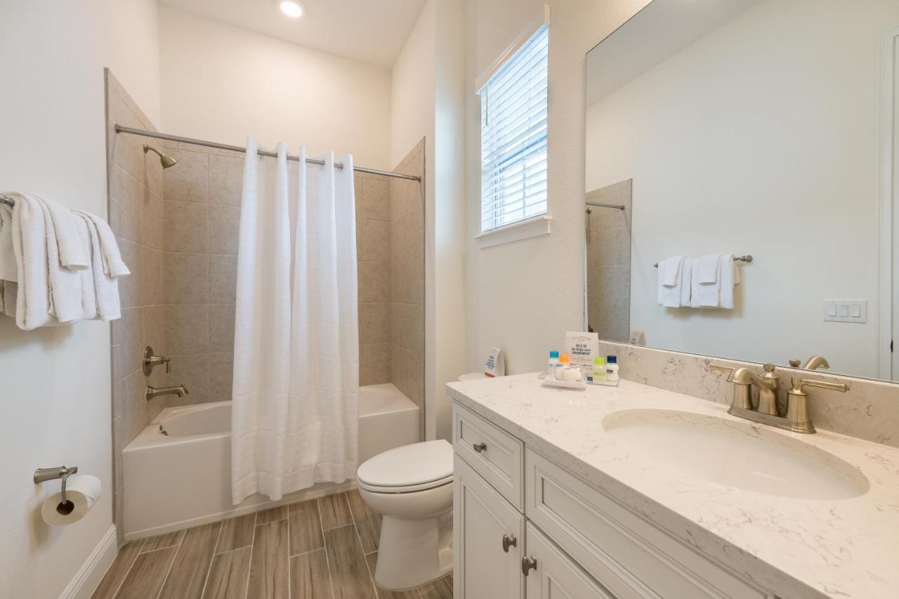 Sun Filled Near With Margaritaville Access - 3021sp Holiday home Orlando