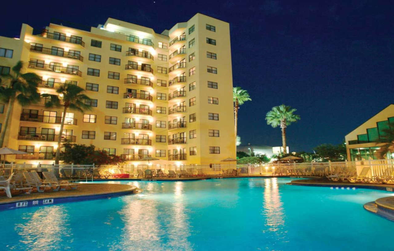 Hotel Enclave Suites, A Staysky & Near Universal 3*