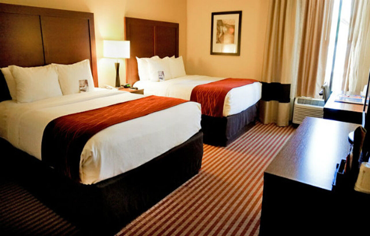 Comfort & Kissimmee By The Parks Four Corners